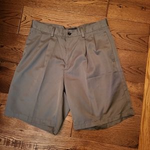 Dockers light brown size 31 polyester shorts